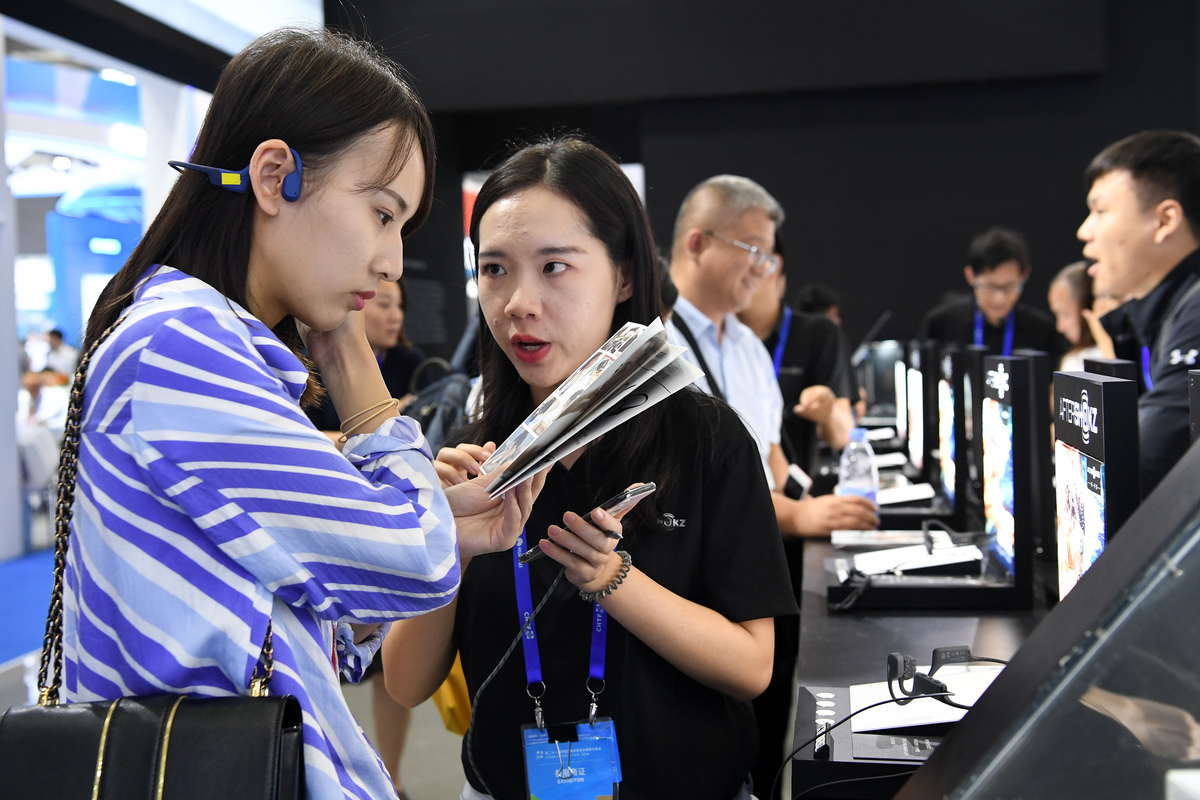 China's wireless earphones market sees growth in H1: report